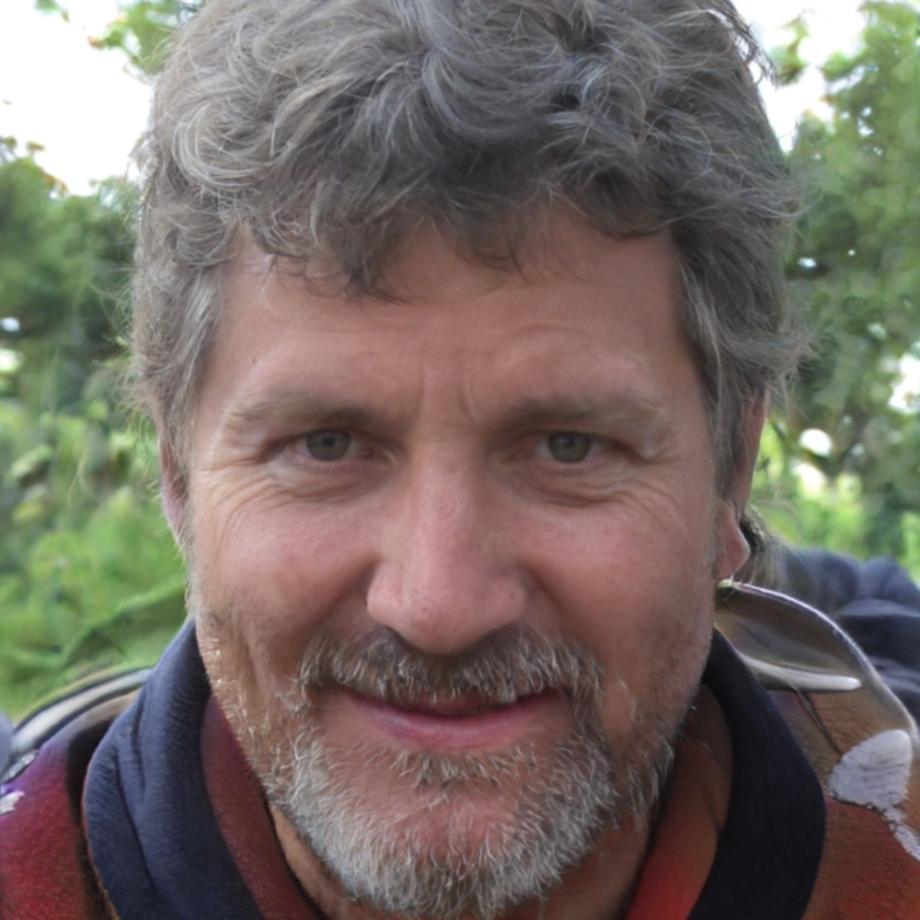 Porträt von Bastian Kessler